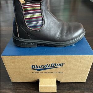 Blundstone Dark Brown Boots with Multicolor Striped Elastic